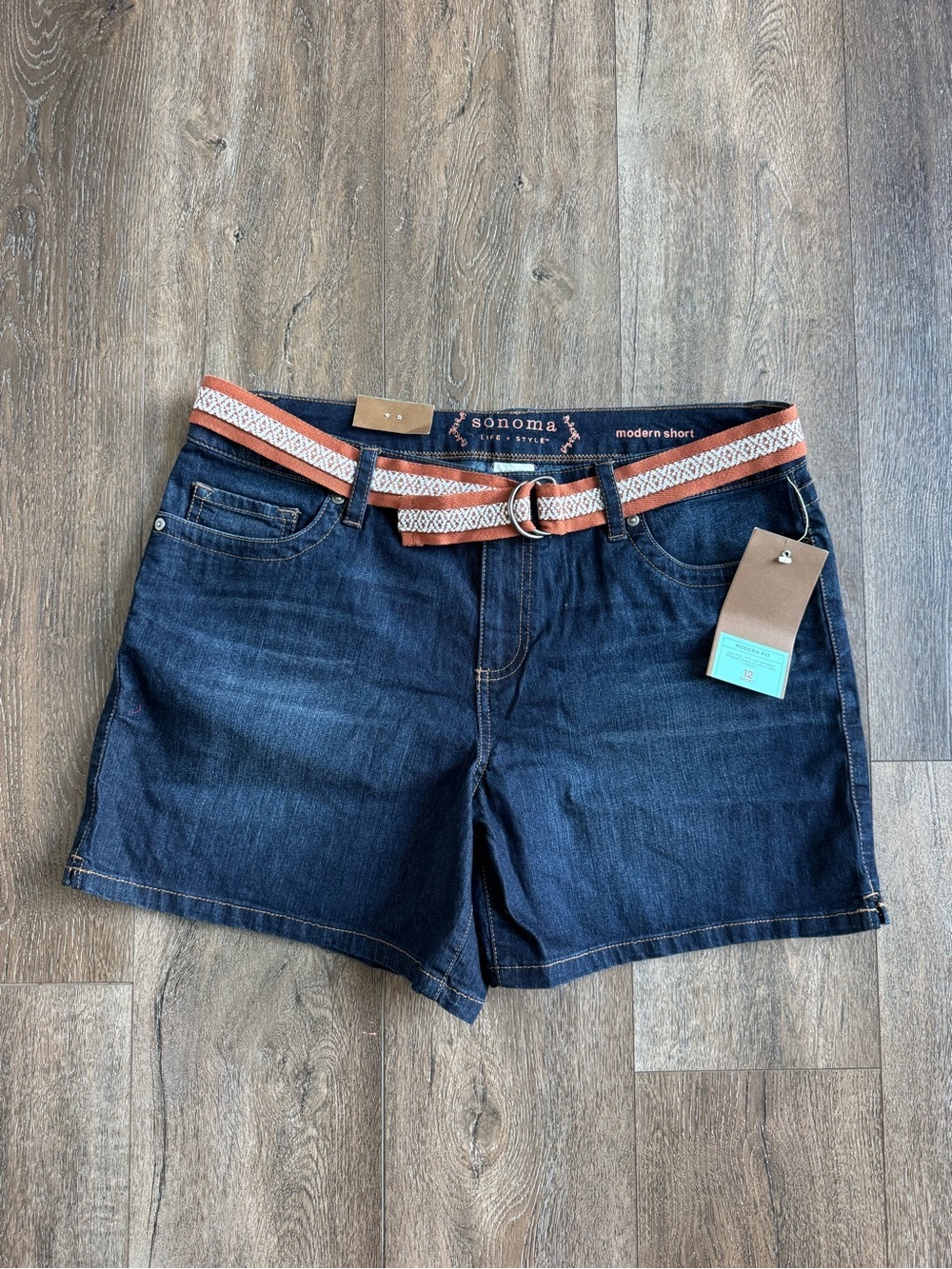 Sonoma Dark Wash Denim Modern Shorts with Woven Accent Belt Size 12